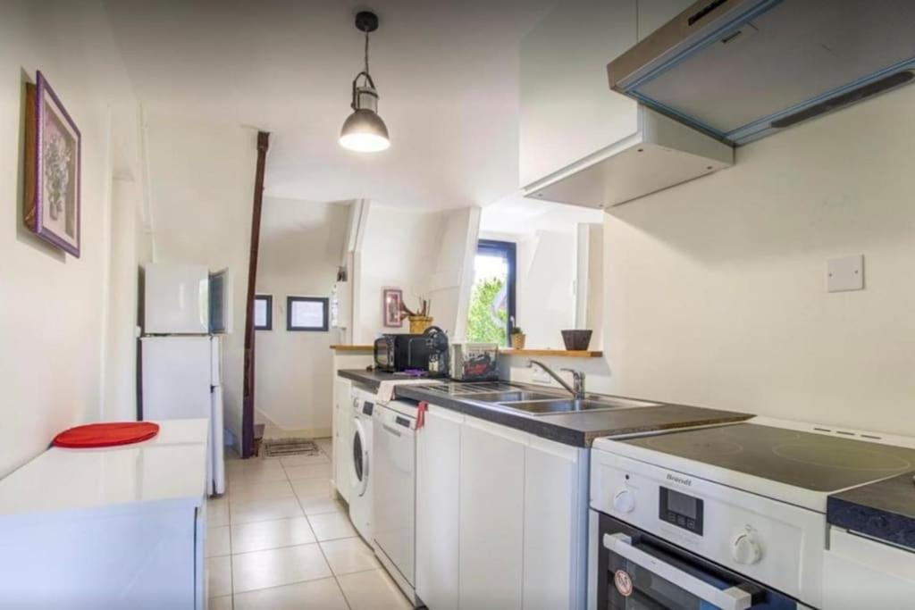 Le Manoir Du Val Villa Douvres-la-Délivrande Екстериор снимка